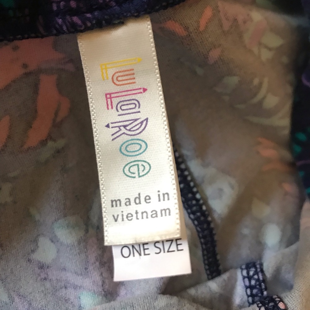Lularoe one size pattern leggings - Picture 2 of 2